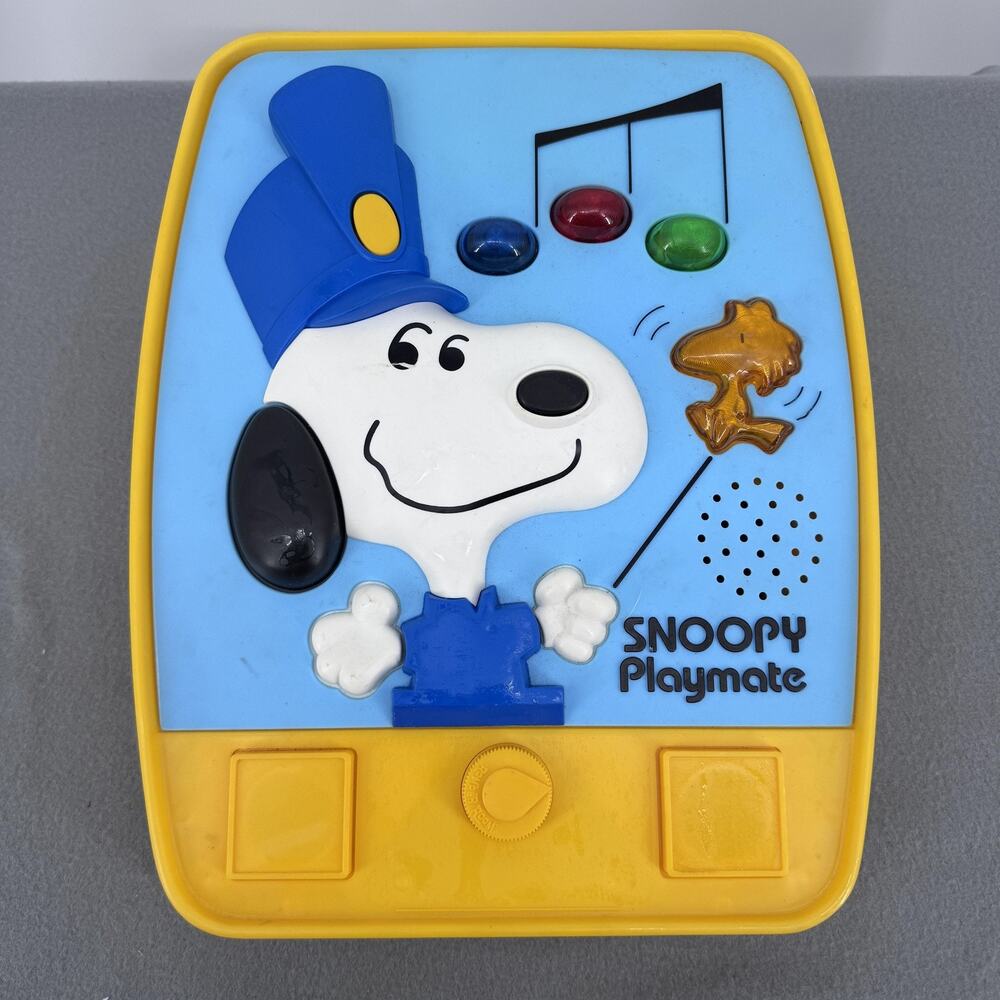 Vintage Snoopy Playmate Toy Organ Hasbro‎ 1980 Music Box Toy Peanuts Bandleader